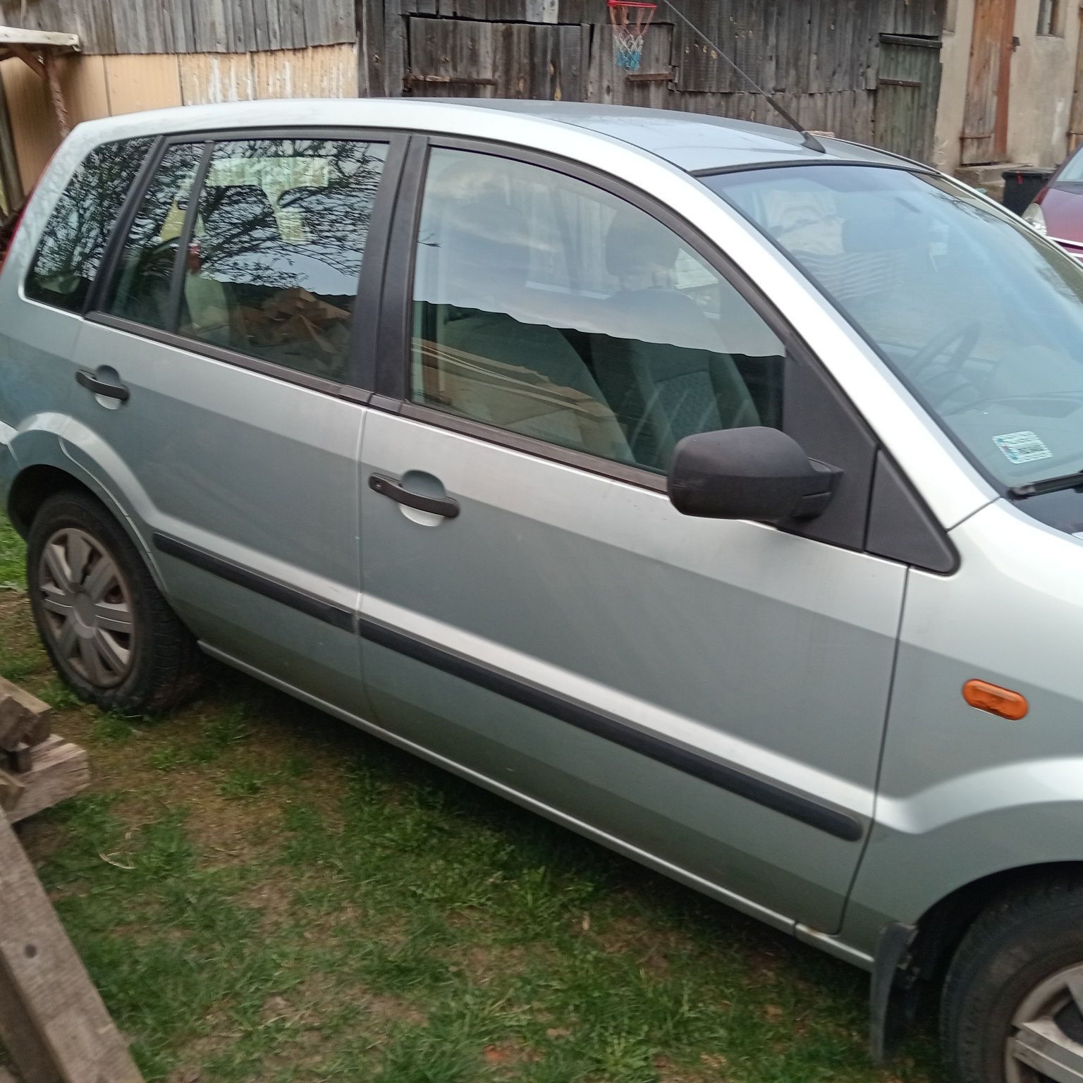 Ford fusion 1,4 2004 benzyna