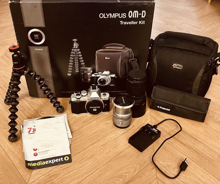 Olympus OM-D Mark II Traveller Kit