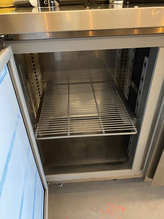 Mesa refrigerada 3 portas