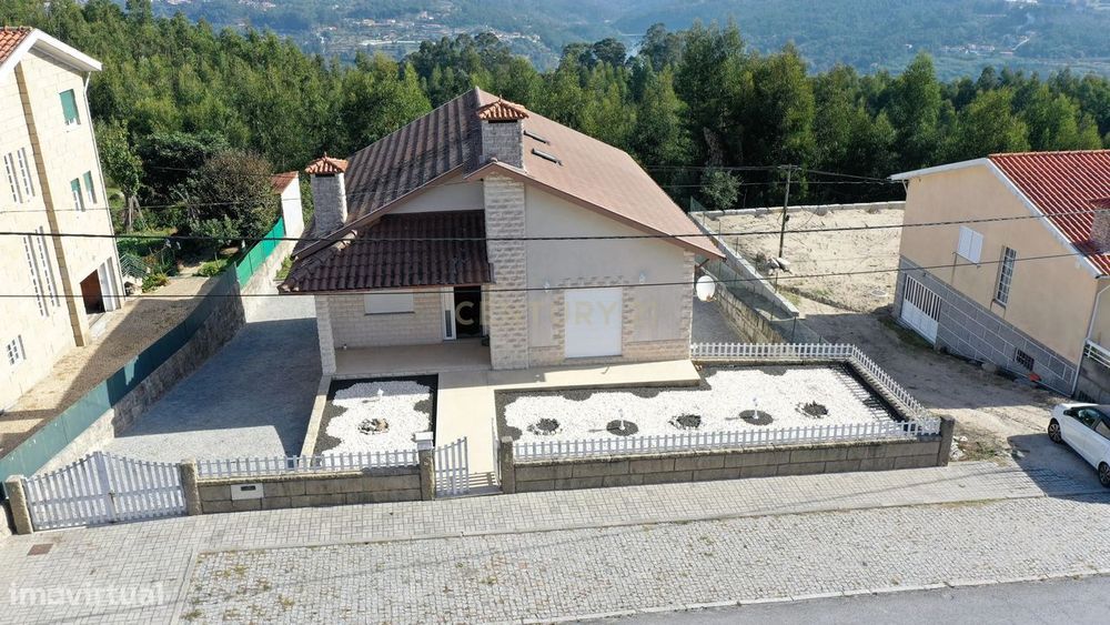 Moradia V3 em Boelhe