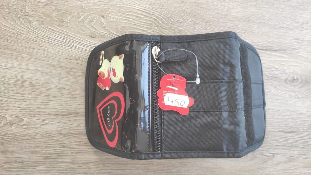 Carteira e acessório [Fecho de loja]