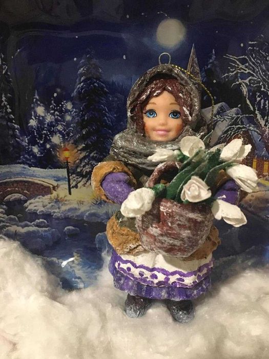 Дівчинка з пролісками, фігурка з вати