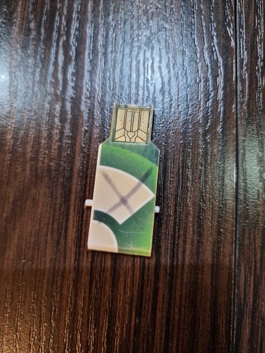 Повністю робоча флешка USB 4 Gb