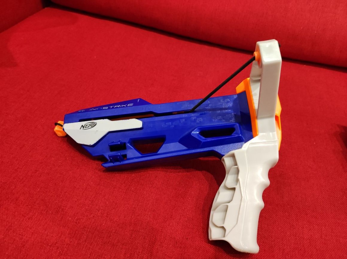 Nerf firestrike pistola e besta