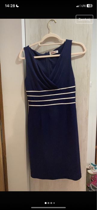 granatowa sukienka