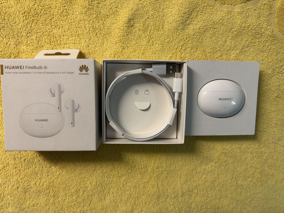 Auriculares sem fios huawei na caixa