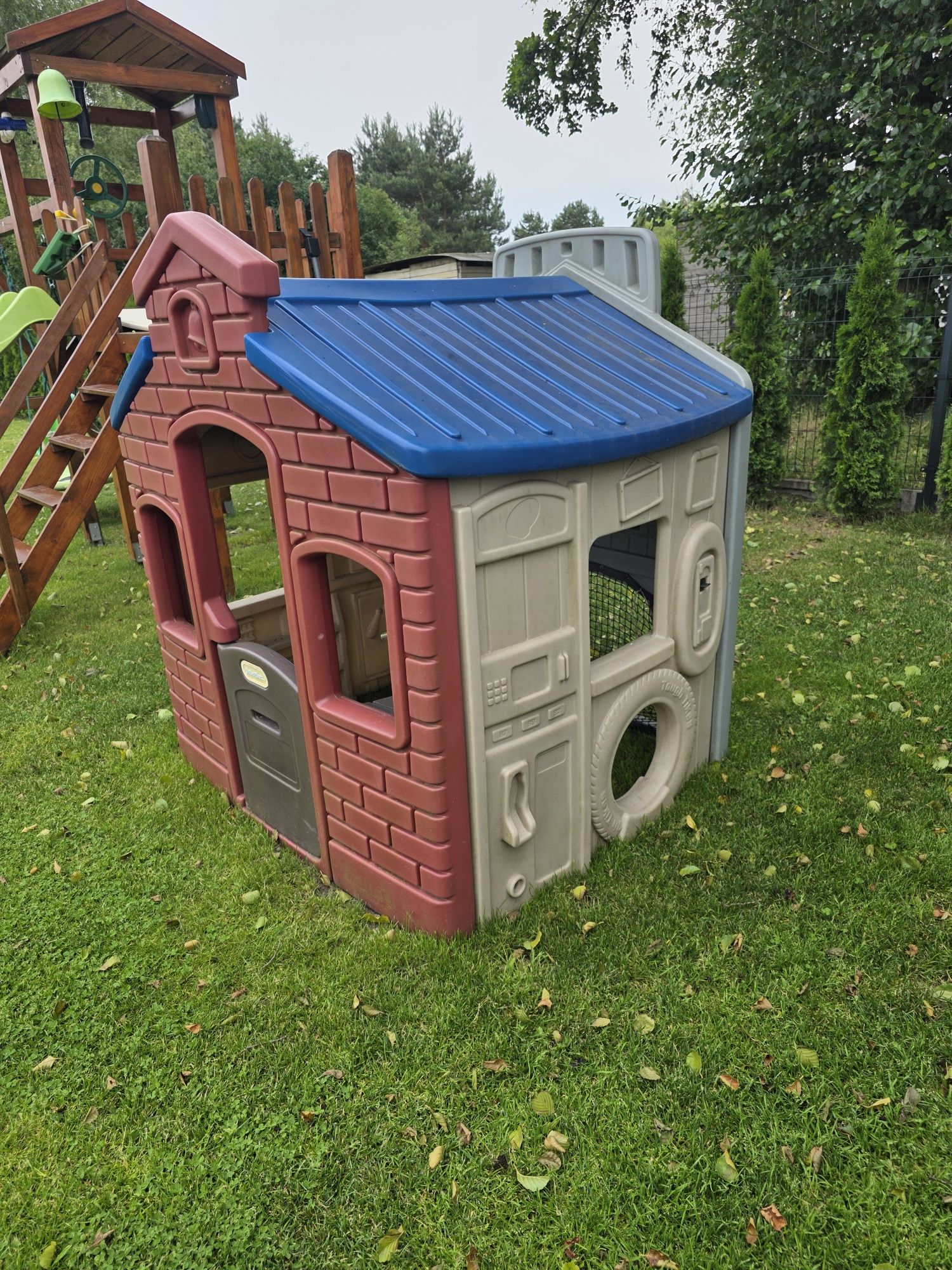 Domek dla dzieci little tikes