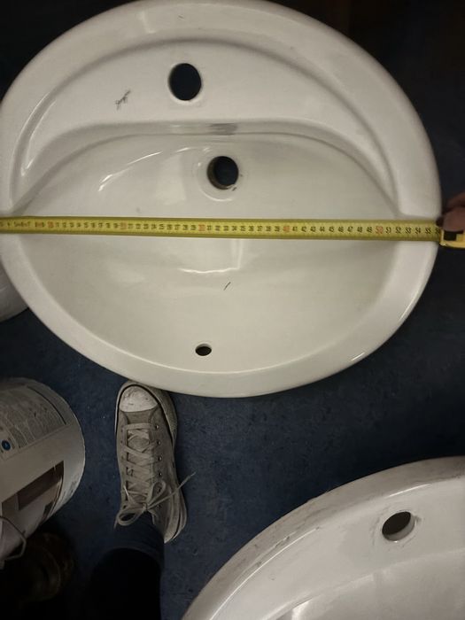 Dois lavatorios casa de banho