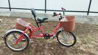 Дитячий триколісний велосипед