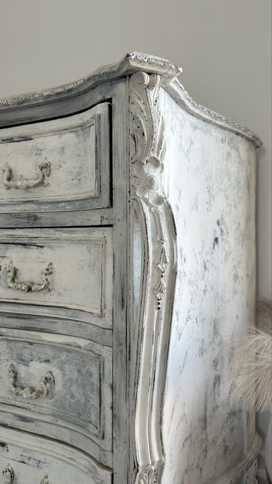 Comoda antiga pintada