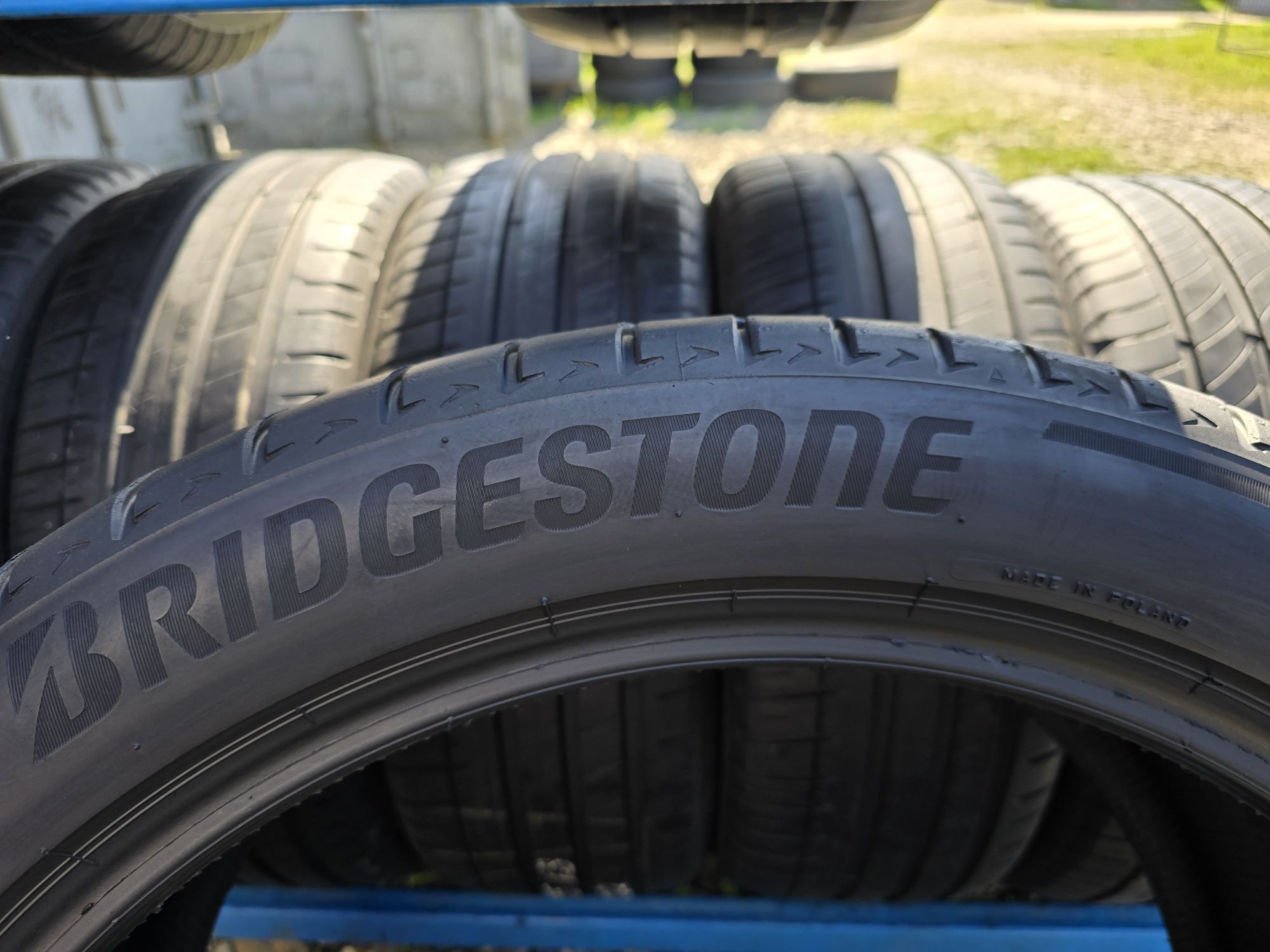 Шини 285.40.21 Bridgestone 2022р.в.