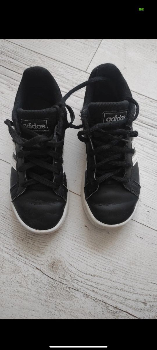 Buty dla chłopca adidas 31