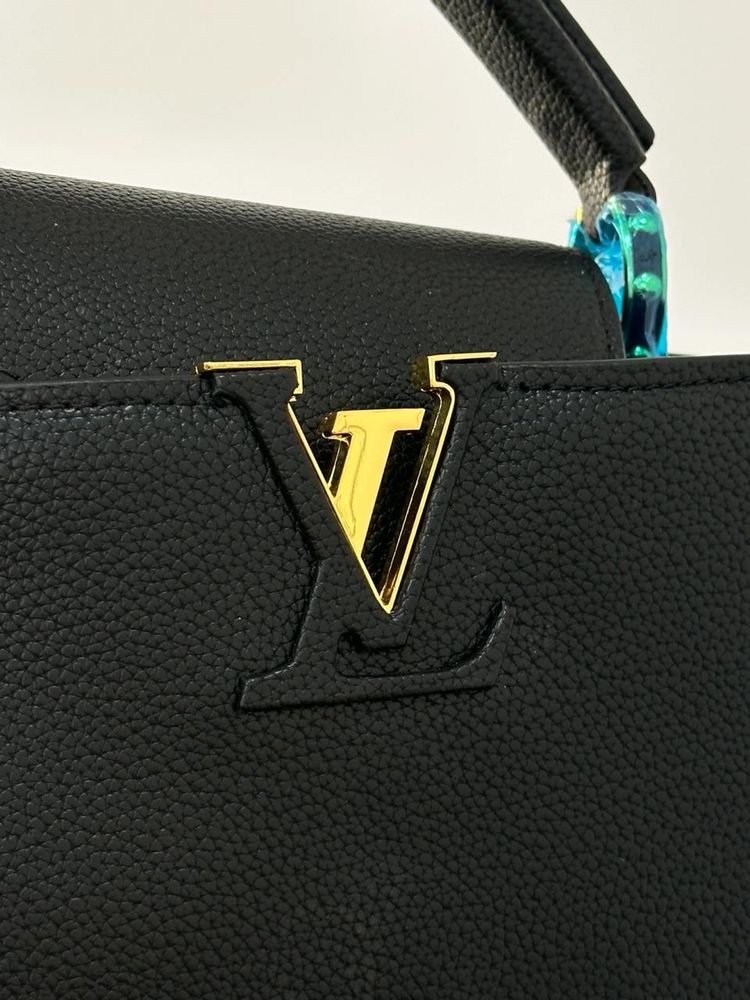 Torebka Louis Vuitton Capucines Black/Gold
