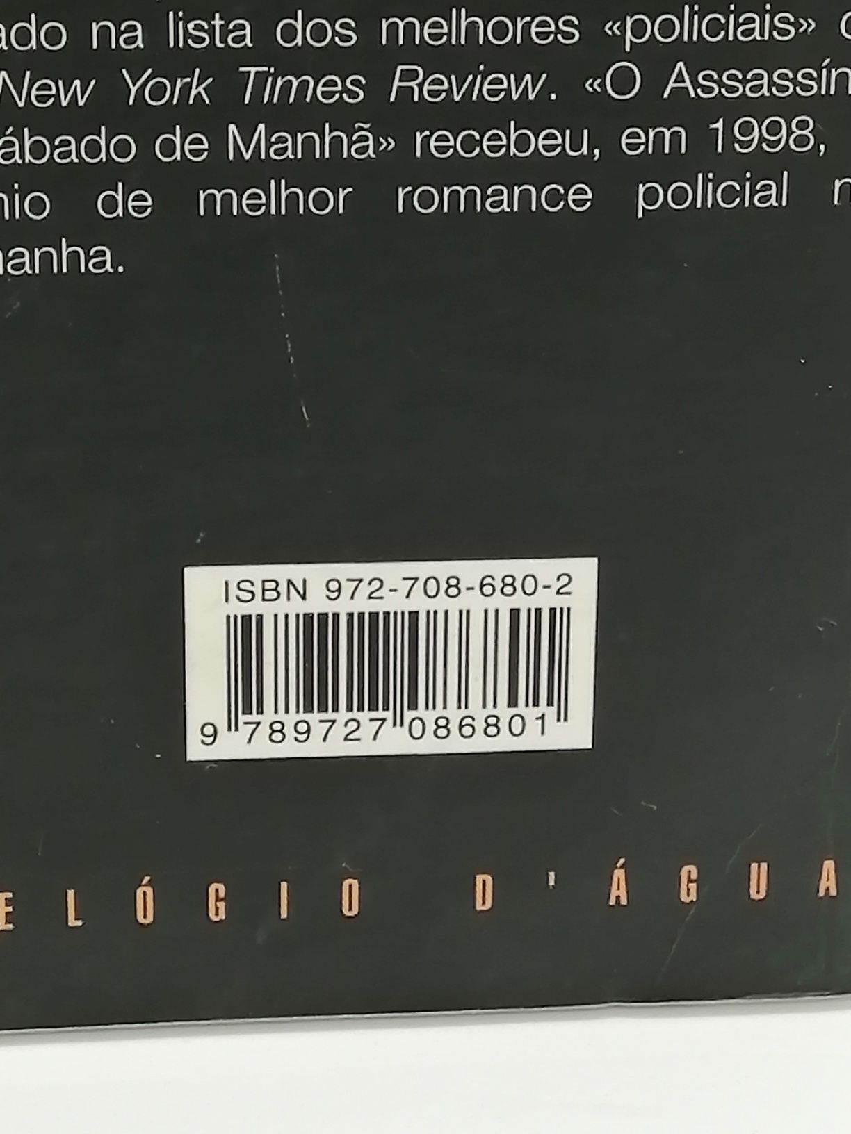 Livro "O assassínio de sábado de manhã" de Batya Gur em ótimo estado