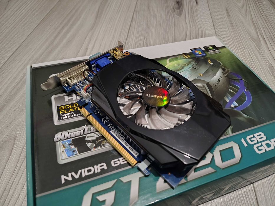 Karta Graficzna Gigabyte Nvidia  GeForce GT220 1GB DDR2 GV-N220D2-1GE