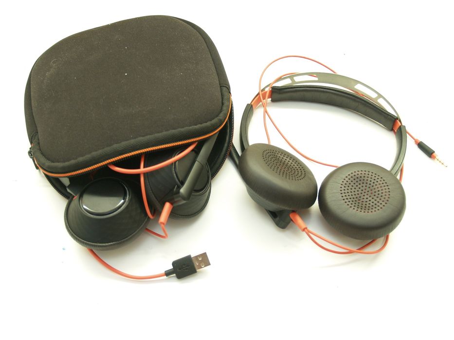 Навушники Plantronics Poly BlackWire C5220 2шт за ціною одних