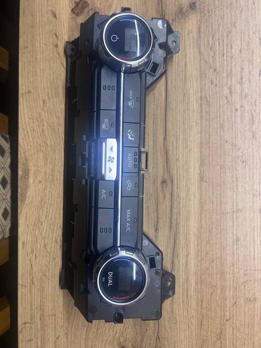 Блок управління клімат контролем на Ford F-150