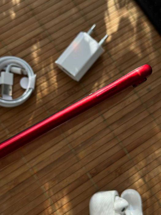 iPhone XR Product RED. Комплект