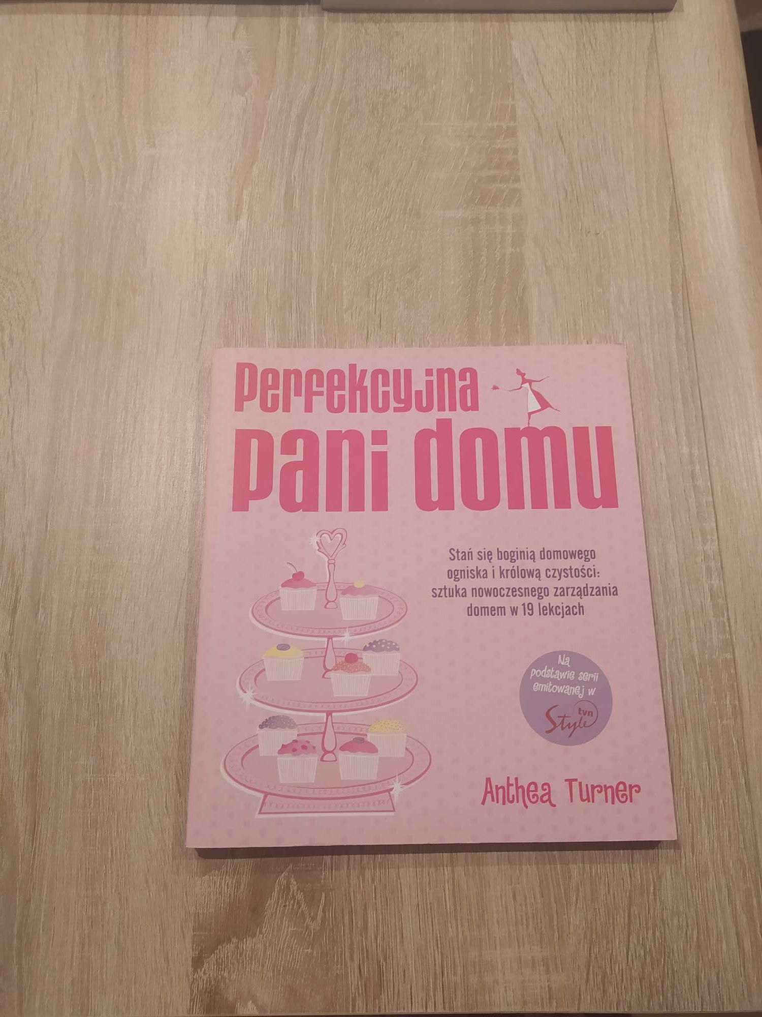 Perfekcyjna pani domu, Perfekcyjne święta - Anthea Turner