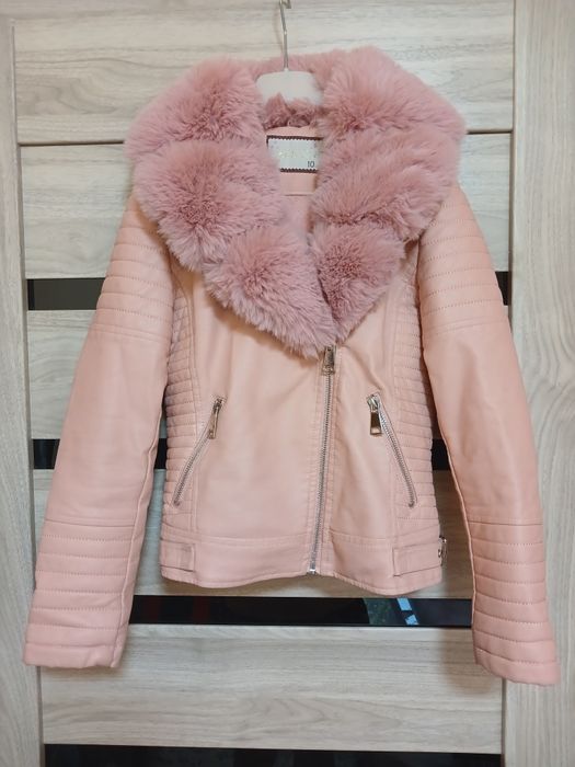 Продам курточку для дівчинки 10 років