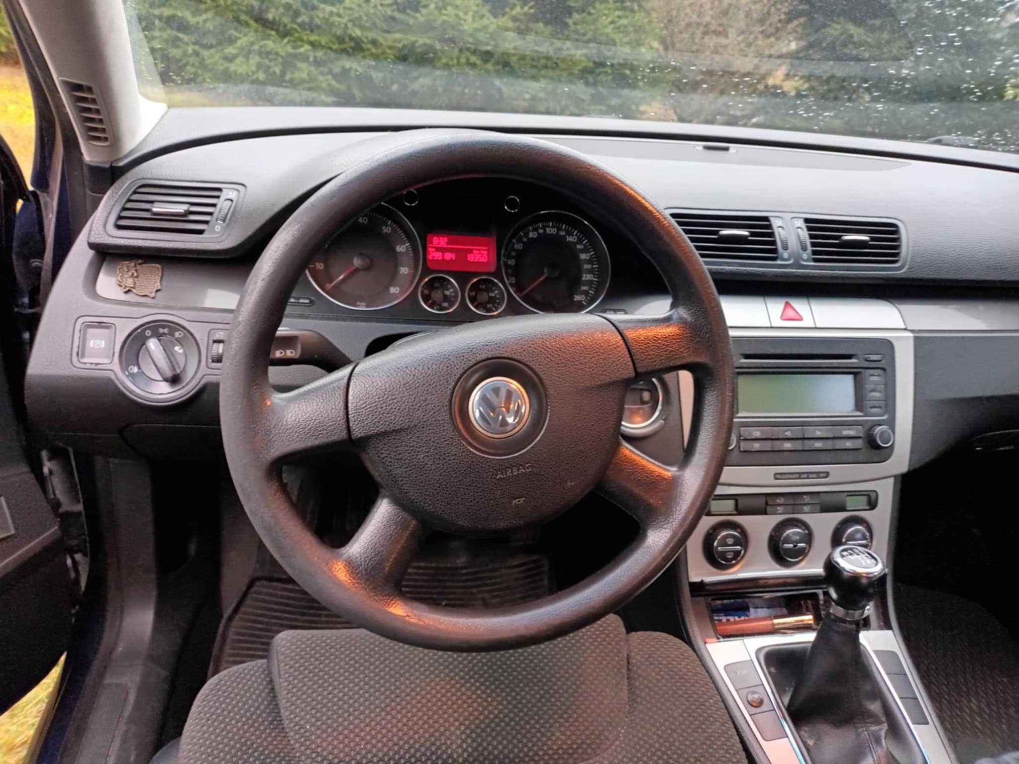 Sprzedam pilnie vw passat b6 1.6 fsi 2005.