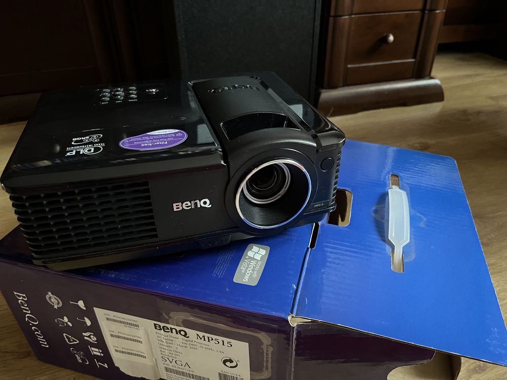 Projektor Benq M515 prawie nieużywany nowy