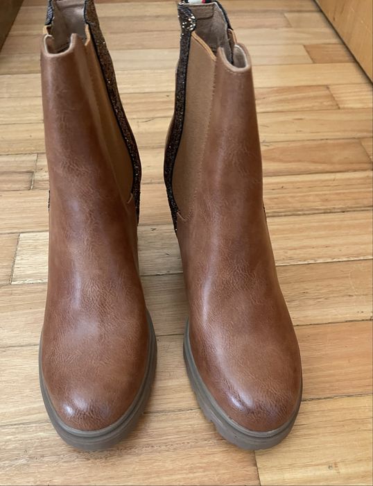 Bota Cano Curto marrom