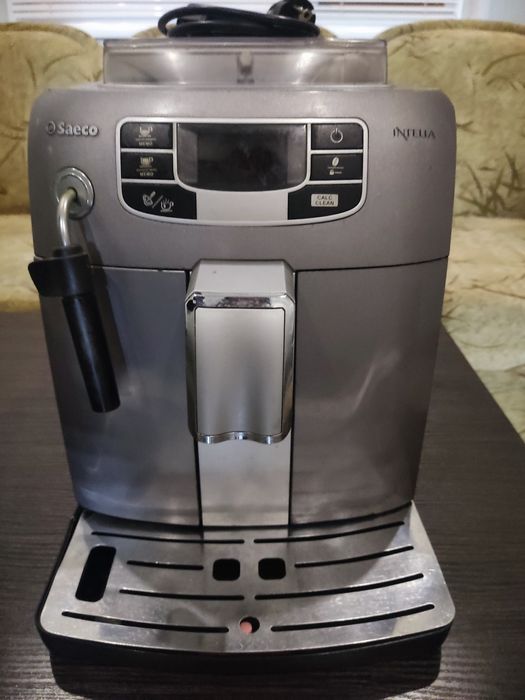 Кавомашина Philips  SAECO INTELIA