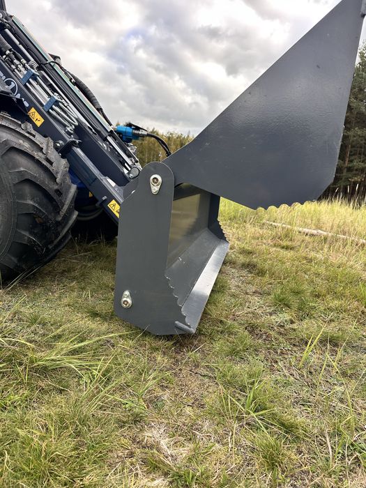 Wynajem miniładowarki  MultiOne 8.5 (Avant) łyżka 4w1, niwelator…