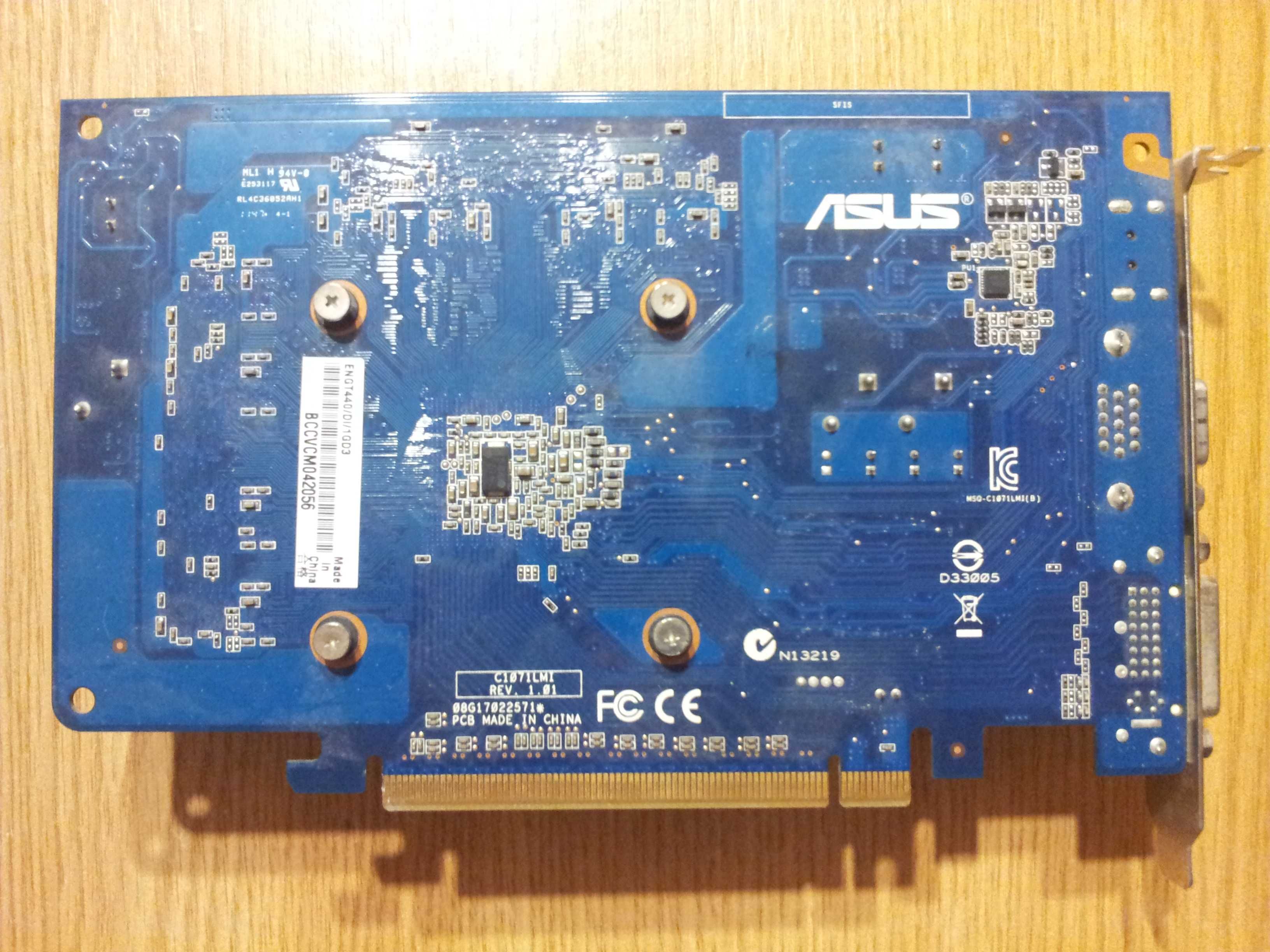 Видео карта б/у  Asus 1024mb/128bit