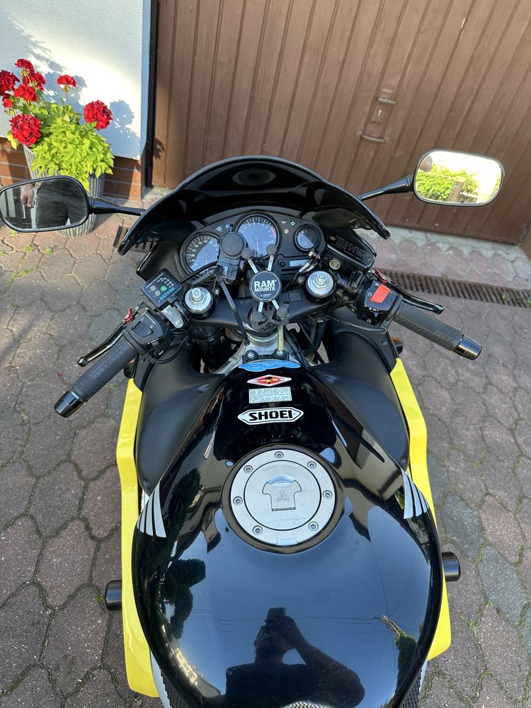 Honda CBR 600 F4 F4i PC35 zadbana po serwisie