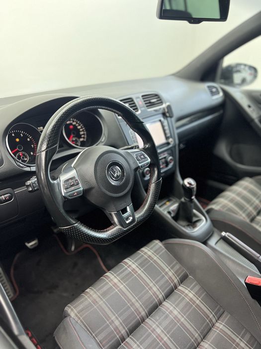 VOLKSWAGEN GOLF 6 GTI