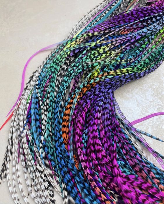 Пірʼя для твого волосся