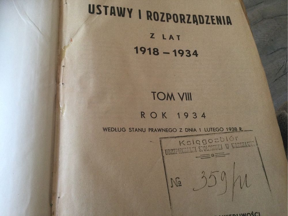 Ustawy i rozporządzenia z lat 1918-34 II RP,przedwojenne