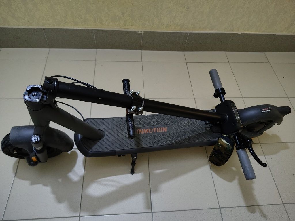 Електросамокат Inmotion s1