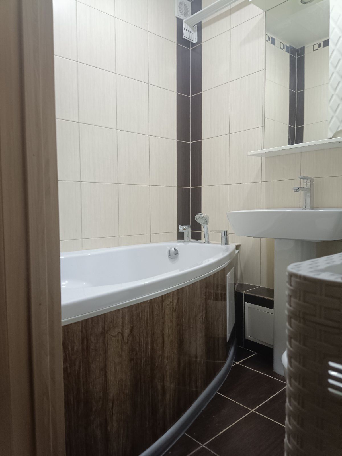 Продам квартиру  з меблями та побутовою технікою Курський р- н