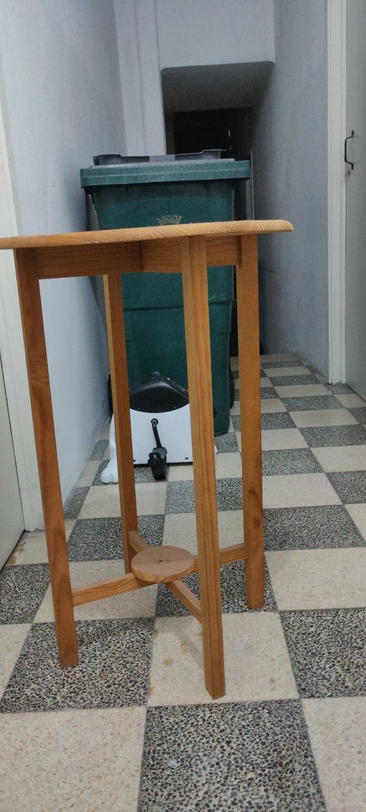 Mesa Camilha de madeira
