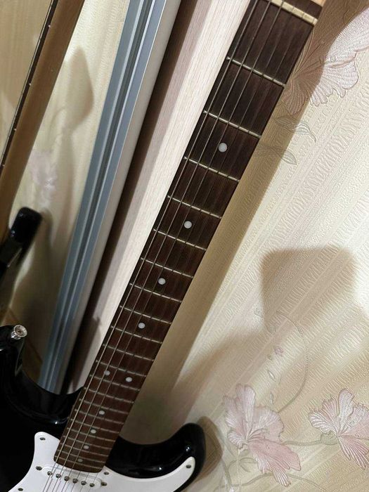 Електрогітара Squier by Fender Stratocaster Black