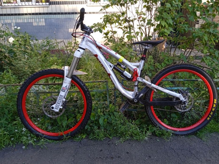 Велосипед двопідвіс, гірський