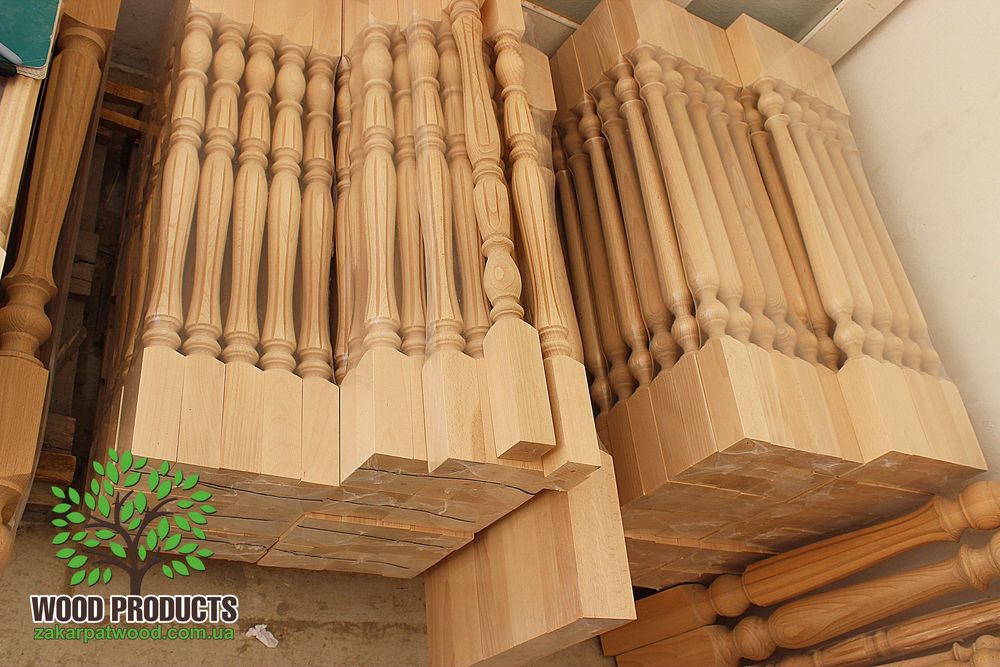 Комплектуючі для сходів, балясини, стовпи, перила, косоури