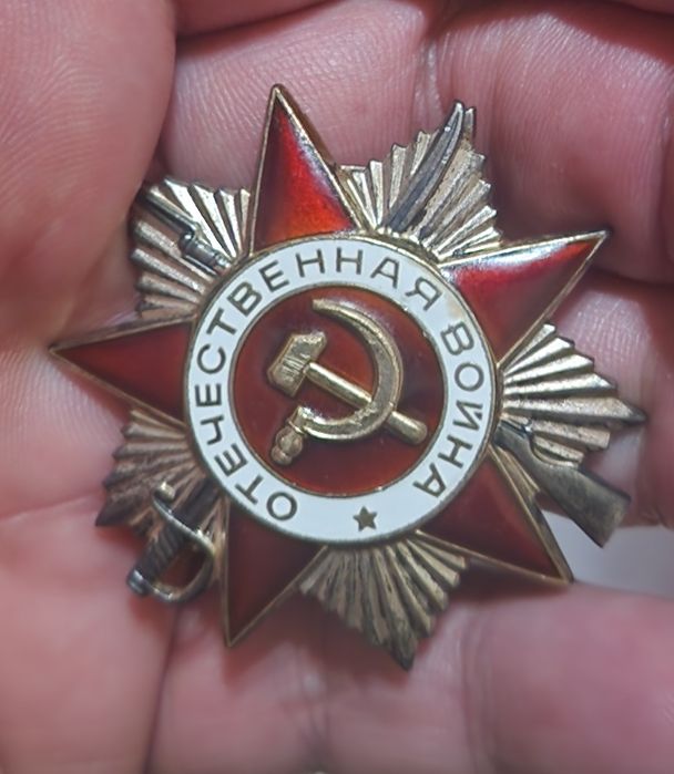 Сувенір брелок значок