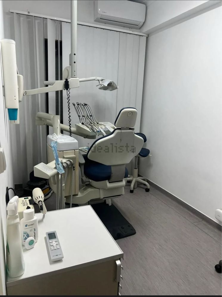 Clinica dentaria Trespasse com renda 735€ AV. ALMIRANTE REIS