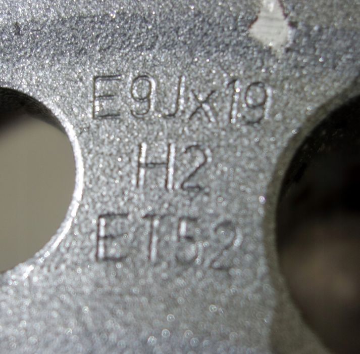 audi tt s-line 8s0 19 cali felgi aluminiowe
