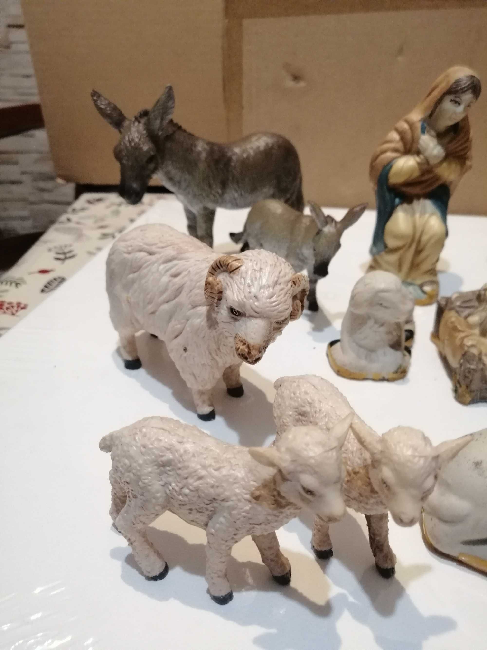 sliczne figurki do szopki 15 cm,16 czesci