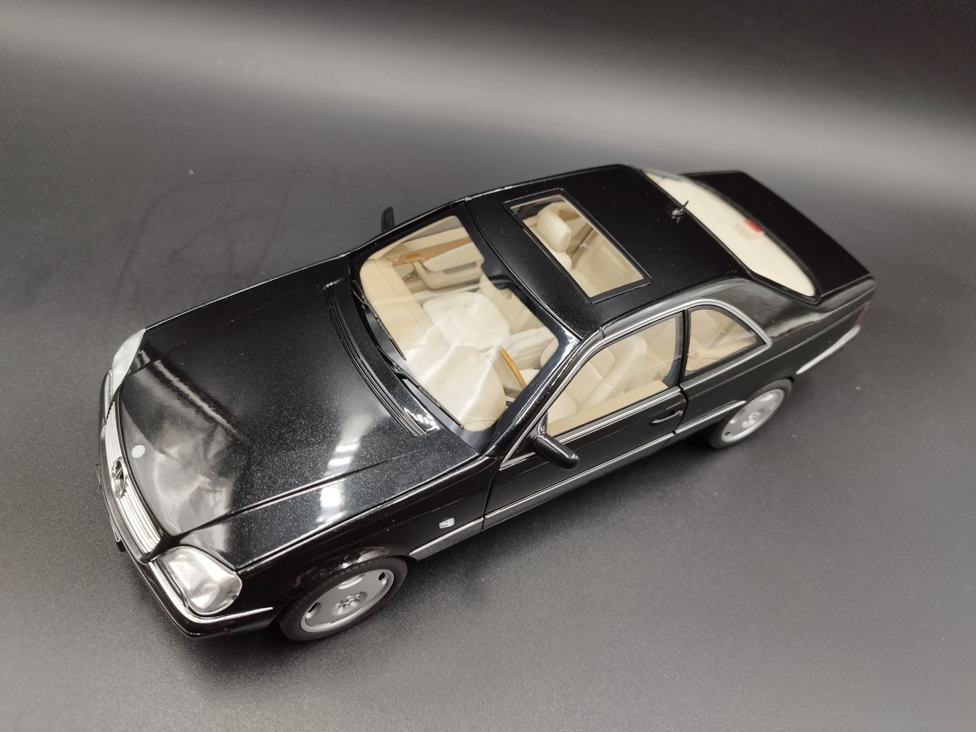 1:18  Norev 1997 Mercedes CL600 Coupe C140 model nowy