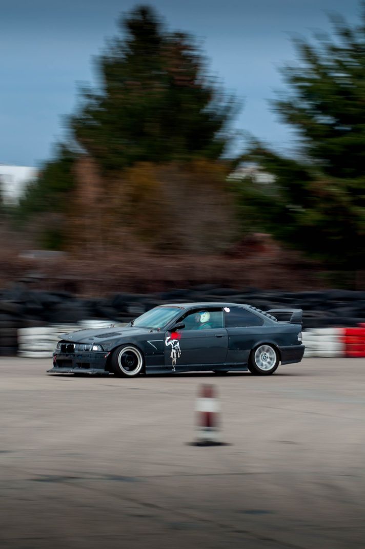 Sprzedam E36 Coupe do driftu 300km! Klatka, kubły, skręt!