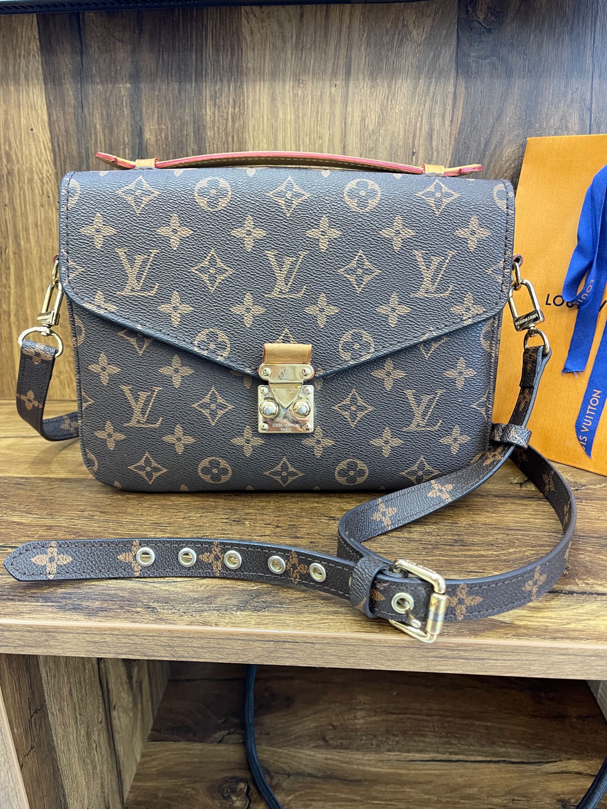 Сумка Louis Vuitton