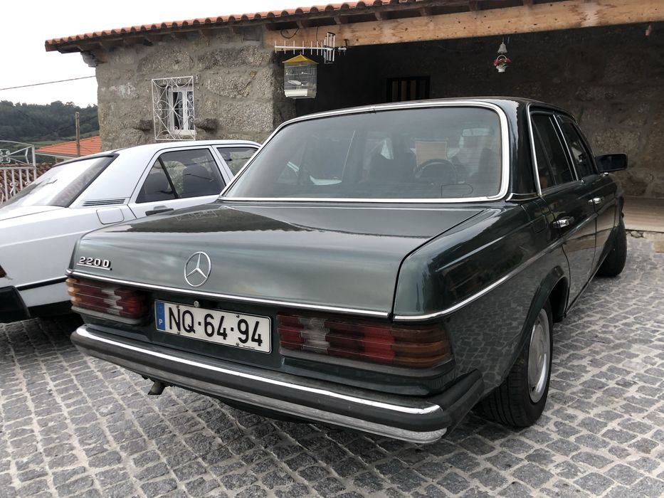 Mercedes-Benz W123 220D 1977