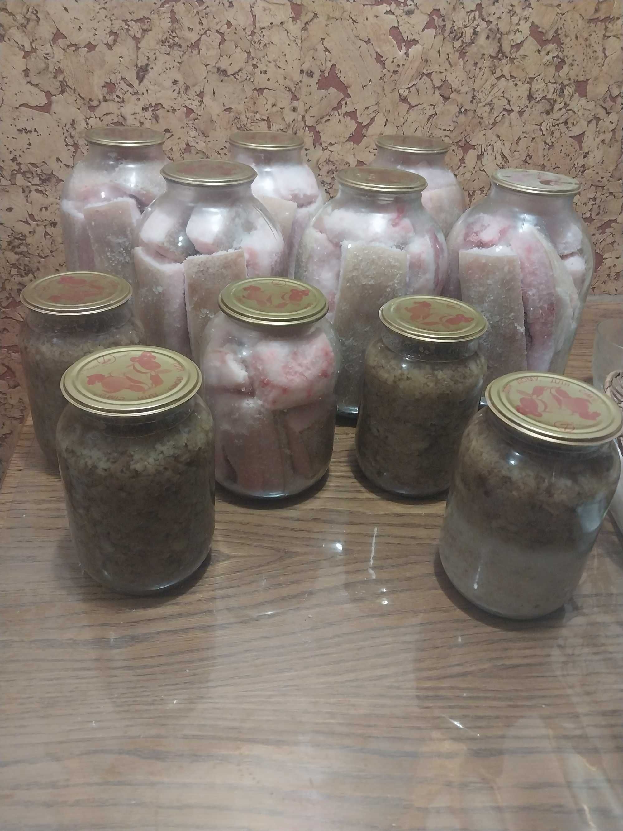 Домашнє сало, шкварки - 100% екологічно вирощений продукт.