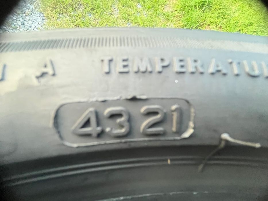 Opony Continetal 245/40r20 idealne Demo 24r.